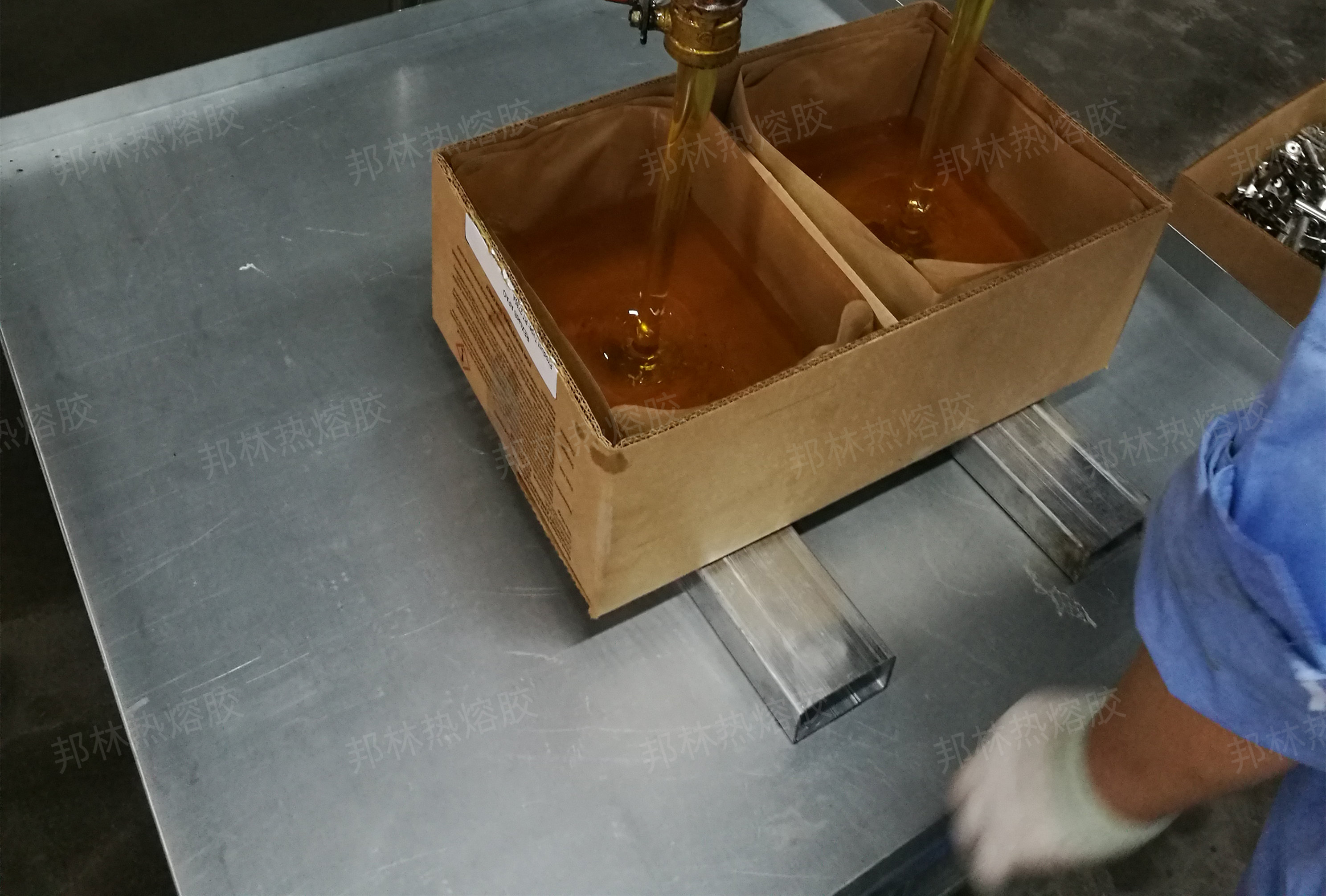 尊龙凯时人生就是博热熔胶